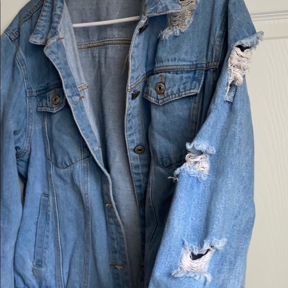 Distressed Jean jacket - Picture 2 of 3